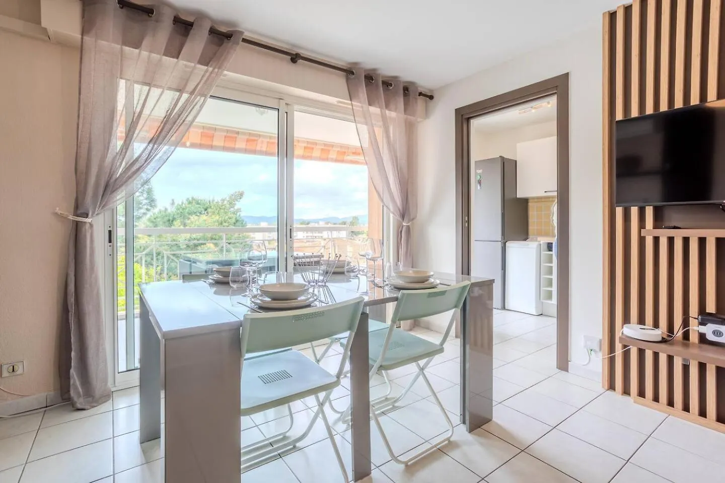 Short Time Suites Frejus 