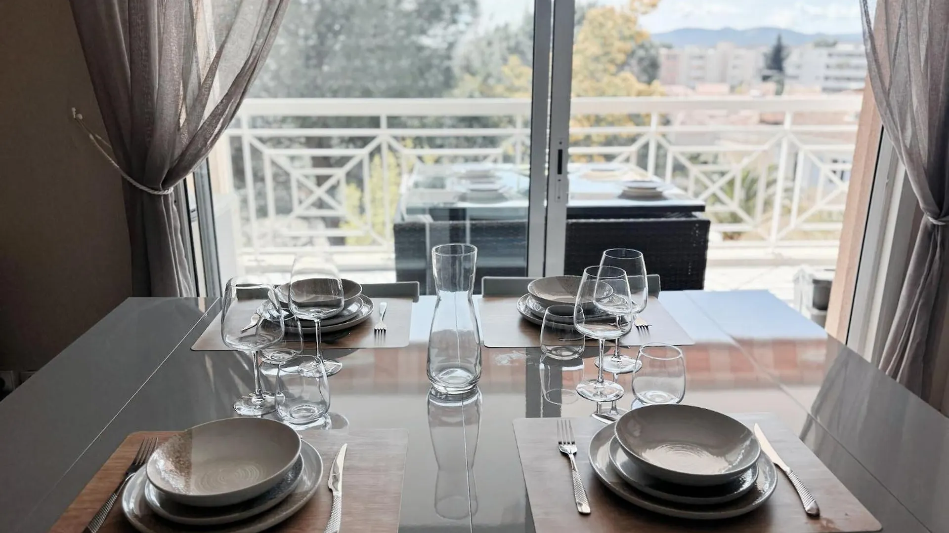 Apartment Short Time Suites Frejus 